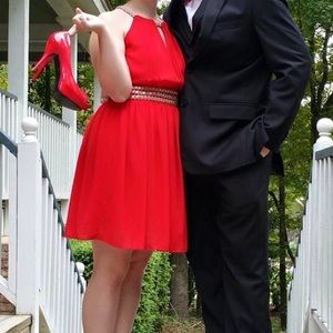 Women’s red dress! *perfect for formals!